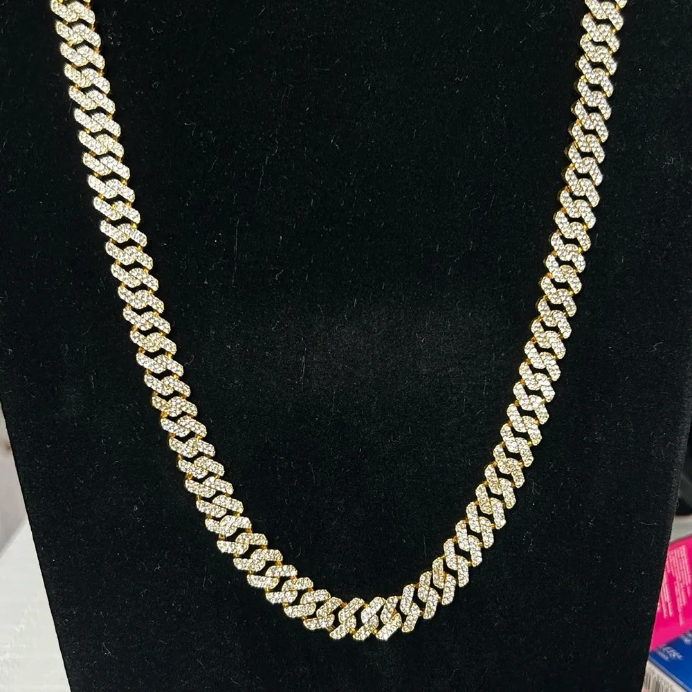 NWT Gold Iced-Out Cuban Link 21 Inch Chain Necklace